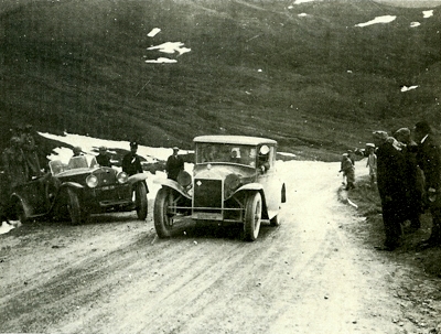 1929 Mille Miglia, with Mimy Ayhner at the wheel