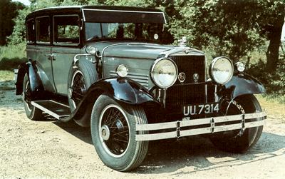 1929 Stutz Black Hawk Six 4 liter sedan