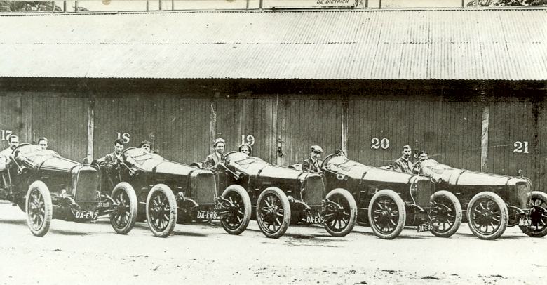 Sunbeam Coupe de l'Auto Grand Prix cars line up in 1913
