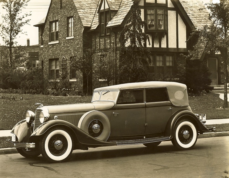 1933 Lincoln Dietrich Convertible Sedan