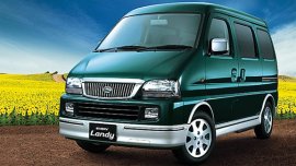 2001 Suzuki Every Landy