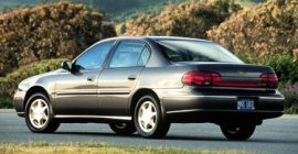 1999 Oldsmobile Cutlass GL 4 Door