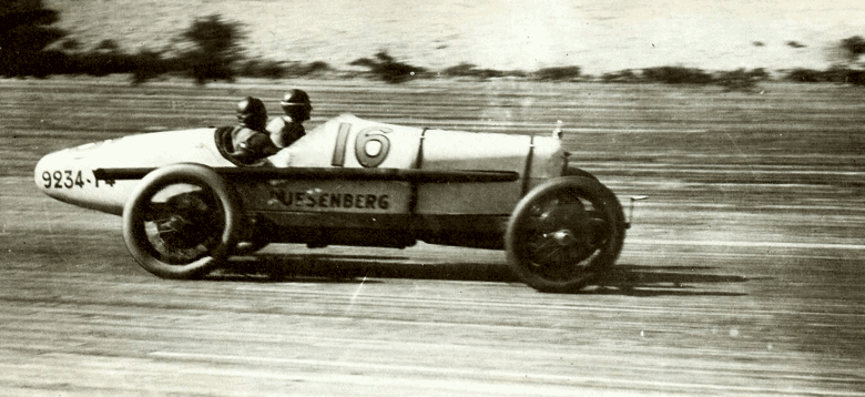 Jimmy Murphys Dusenberg at Indianapolis in 1921