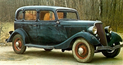 A French built 1934 Asnieres V8/40