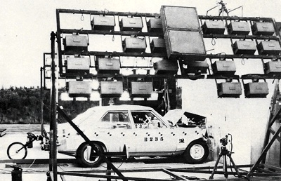 Vauxhall Victor prototype running into a 75 ton concrete block