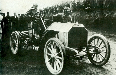 1904 Mercedes Simplex Rennwagen 60PS competing in an early motor race