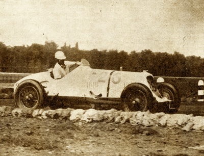 Whitney Straight after winning the 250-mile JCC International Trophy Race at Brooklands in his 2.9-liter Maserati