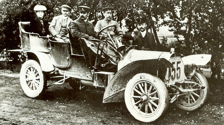 1906 Horch, which Dr. Rudolf Stoess drove to victory in the Herkomer Trial