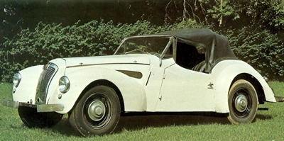 1955 Lea-Francis Cabriolet, powered by a four-cylinder 2½ litre engine