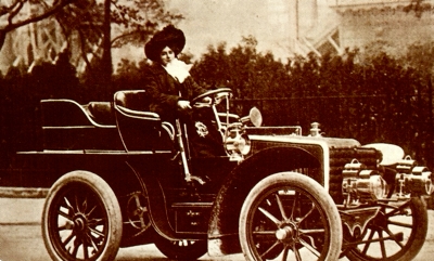 Miss Ellaine Terris on a 16hp Napier, circa 1902